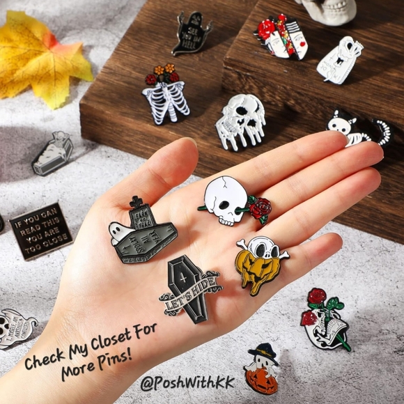 Skeleton Skull Pumpkin Enamel Pin - Picture 5 of 6